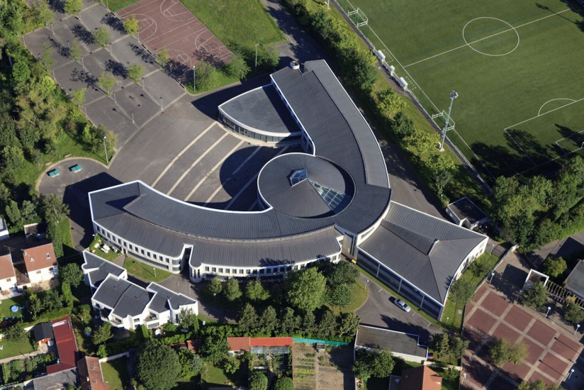 Trappes-en-Yvelines, Collège "le village"