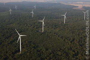 France, Meuse (55) parc éolien de Bonnet-Houdelaincourt. 18 éoliennes Vestas V90 de 125m de haut pour une puissance totale de 36 MW alimentent 33 000 personnes.