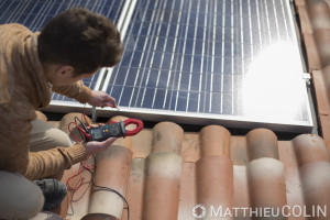 France, Var (83), Toulon,   CFA BTP, Centre de Formation d Apprentis Bâtiment Travaux Publics de Toulon, panneau photovoltaïque sur toiture