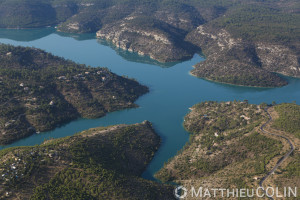 France, Alpes-de-Haute-Provence (04), Esparron-de-Verdon, Parc Naturel Regional du Verdon, lac d'Esparron, barrage EDF (vue aerienne)