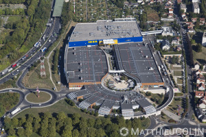 France, Val de Marne (94), Thiais, centre commercial Thiais village et magasin Ikea (vue aérienne)
