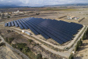 France, Aude (11) Ferrals-les-Corbières, centrale solaire photovoltaïque Urbasolar (vue aérienne)
