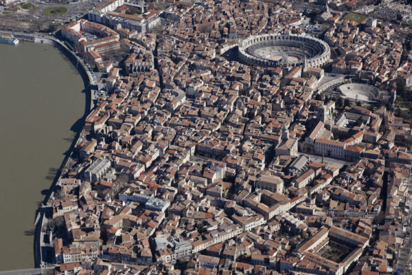 Vue aérienne – Urbanisme — Arles
