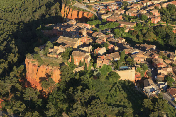 Vue aérienne – Village — Roussillon