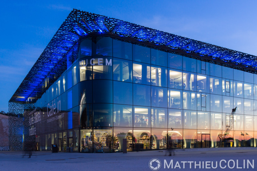 Euromed, Mucem ou Musee des Civilisations de l'Europe et de la Mediterranee, architecte Rudy Ricciotti et Roland Carta, vue de nuit