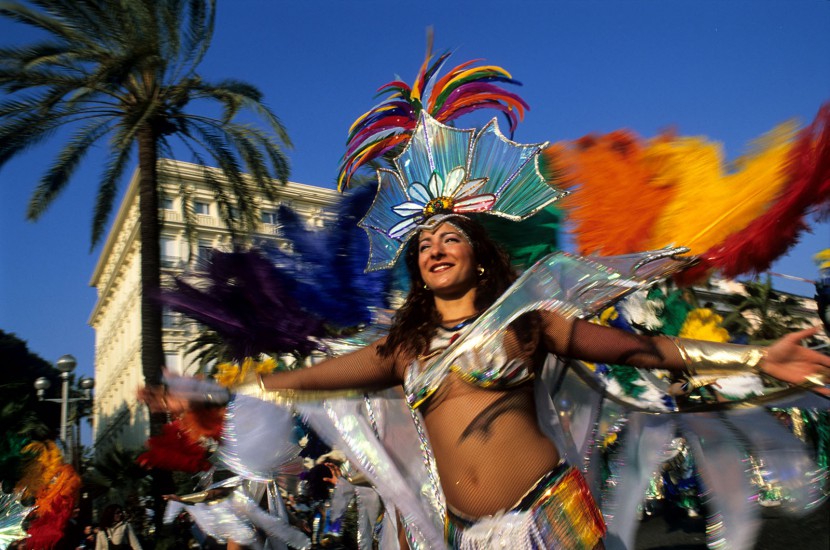 Sa Majestée, roi de Méditerranée. Premier carnaval de France et manifestation phare de l’hiver azuréen, le Carnaval de Nice attire en février plus d’un million de spectateurs. Malgré son succès, le roi Carnaval est resté fidèle à la tradition. (180 photos) Voir le reportage sur Divergence-Images