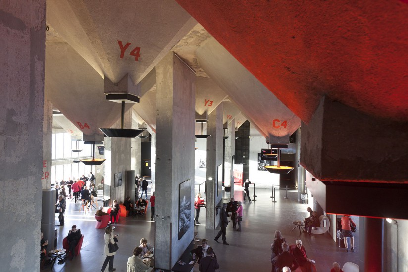 Le Silo est un ancien silo à grain transformé en salle de spectacle au coeur de Marseille, capitale européenne de la Culture
Voir le reportage sur Divergence-Images