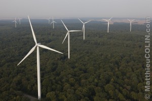 France, Meuse (55) parc éolien de Bonnet-Houdelaincourt. 18 éoliennes Vestas V90 de 125m de haut pour une puissance totale de 36 MW alimentent 33 000 personnes.