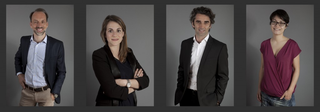 Portrait corporate éclairage studio mobile fond gris