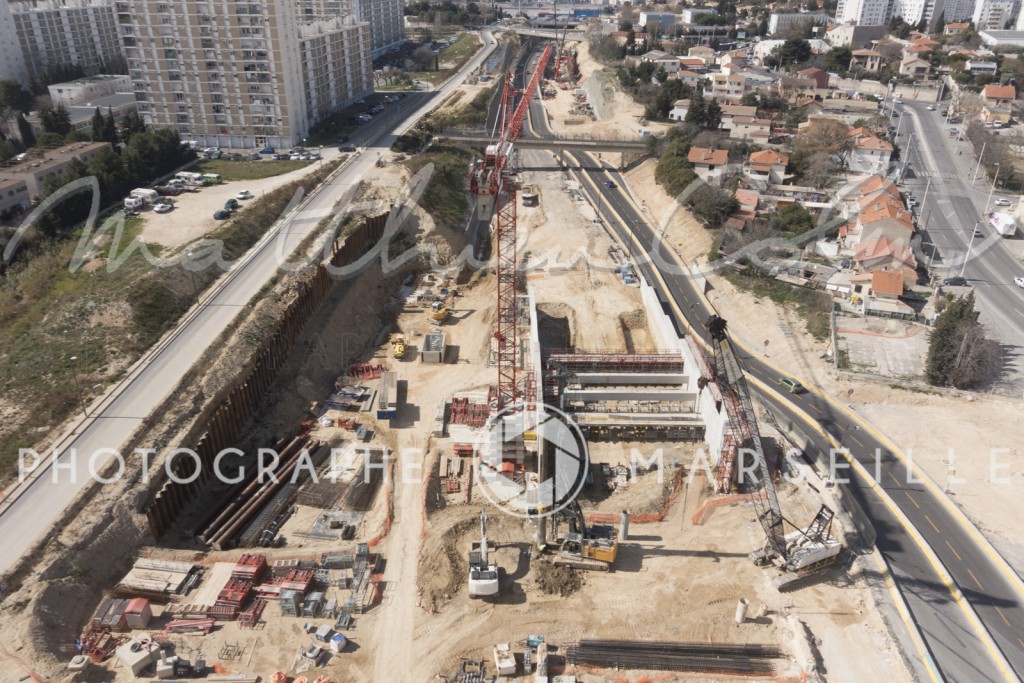 France, Bouches-du-Rhône (13), Marseille, Saint Jérôme, chantier de la rocade L2, Spie Batignolles (vue aérienne)