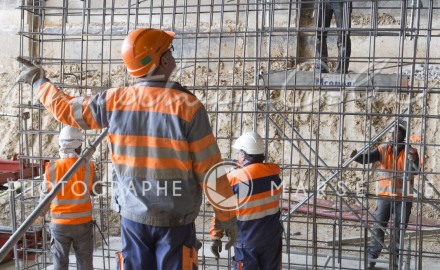 France, Bouches-du-Rhône, Marseille, travaux de la rocade L2 ou A507 contournement de 11 km reliant l'A7 à l'A50. Spie Batignolles, tunnel du Merlan, contremaitre ou chef de chantier