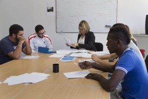 France, Bouches-du-Rhône (13), Marseille, Mission locale de Marseille, rue Vacon, Mission locale pour l'insertion professionnelle et sociale des jeunes, réunion atelier