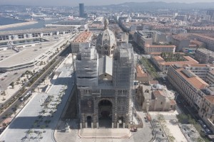 France, Bouches-du-Rhône (13),  Marseille, cathédrale de la Major en rénovation, échaffaudage Altrad Plettac Mefran (vue aérienne)