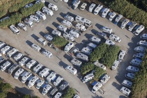 France, Var (83), presqu'ile de Saint-Tropez, commune de Ramatuelle, plages de Pampelonne, aire de Bonne Terrasse,  camping car (vue aerienne)