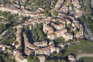 France, Var (83), village de Flayosc (vue aérienne)