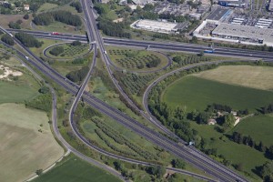 France, Gard (30), Nîmes, Nîmes Sud, échangeur autoroute A54 et A9  (vue aérienne)