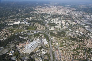 France, Gard (30), Nîmes, Pissevin, Valdegour, quartier en rénovation urbaine, CHU  (vue aérienne)