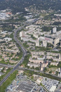 France, Gard (30), Nîmes, Pissevin, Valdegour, quartier en rénovation urbaine (vue aérienne)