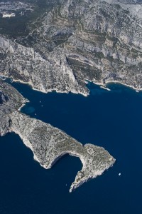 rance, Bouches-du-Rhône (13), Marseille et Cassis, Parc National des Calanques, massif des calanques, calanque et cabanons de Morgiou, Cap Morgiou  (vue aérienne)