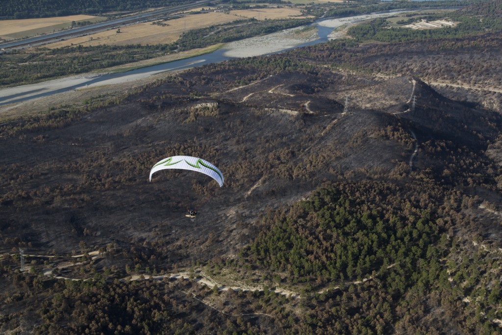 Luberon, le feu de forêt du 24 juillet 2017 entre Mirabeau et la Bastidonne. l'incendie a ravagé 1300 ha