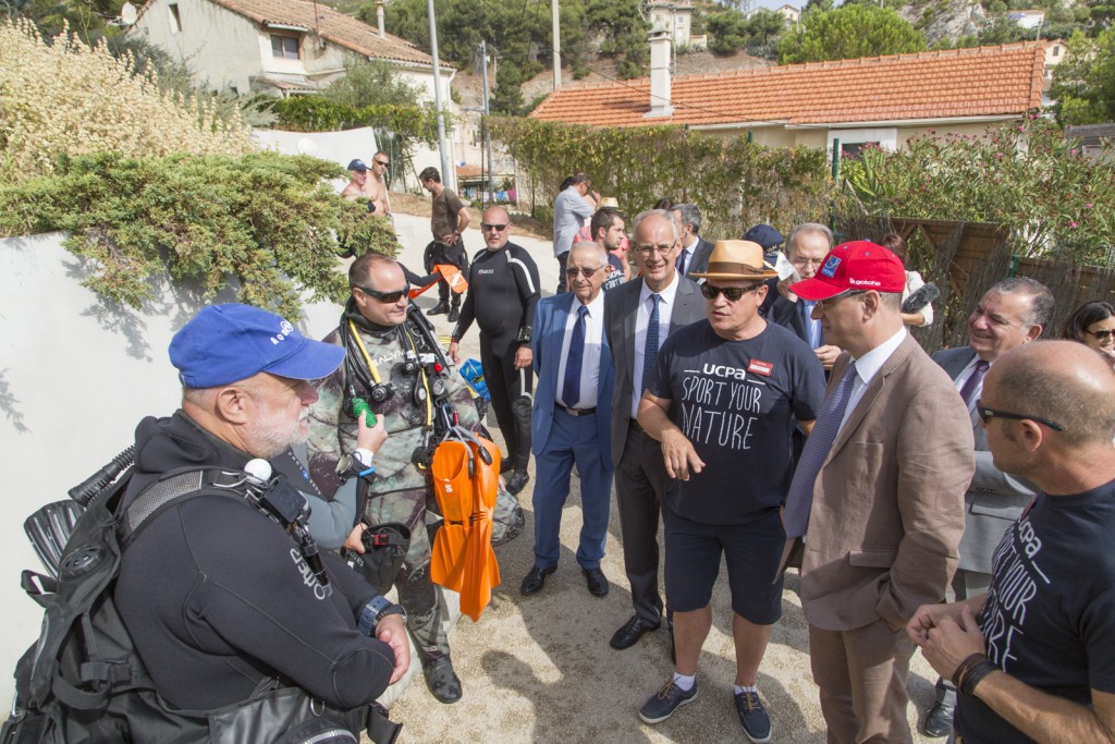 Port de Niolon, visite du centre de plongée UCPA de Niolon sur la côte Bleue de Marseille. Jean-Michel Blanquer