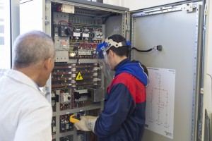 France, Bouches-du-Rhône (13), Istres, Lycée professionnel Latécoère  des Métiers des Industries de Procédés,  Formation BTS maintenance des équipements industriels ou MEI