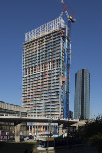 France, Bouches-du-Rhone (13), Marseille, 2 eme arrondissement, Grand Port Maritime de Marseille ou GPMM, quartier euromediterranee ou euromed, tour la Marseillaise de l'architecte Jean Nouvel, Vinci Consturction, chantier, grues