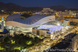 France, Bouches du Rhône (13), Marseille, 13008, Le Prado, centre commercial haut de gamme au pied du stade vélodrome, 
conçue comme une commerçante sur 4 niveaux avec une canopée en verre par les cabinets d'architecte Benoy et Didier Rogeon et Klépierre, 23000 m2, 40 boutiques dont  Les Galeries Lafayette, Repetto, Alain Figaret, Jacadi, Zara