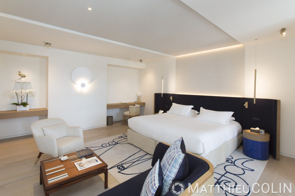 Saint Tropez, La Résidence de la Pinède, hôtel 5 étoiles Cheval Blanc du groupe LVMH, chambre décorée par l'architecte