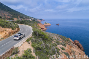 France, Var (83), Saint Raphaël, route de la corniche de l'Esterel, rocher Saint Barthélemy (vue aérienne)