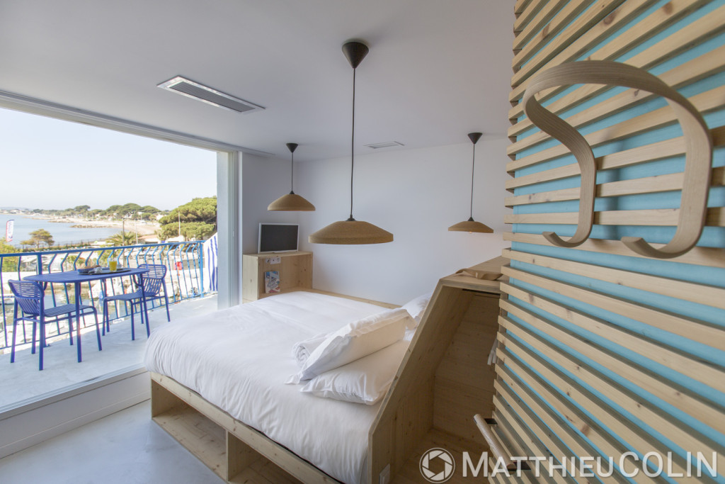 Hyères, Hôtel La Reine Jane, port de L'ayguade, 1 quai des Cormorans, chaque chambre décorée par un designer différent