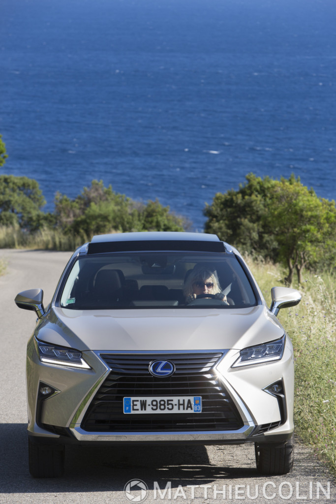 France, Var (83), Ramatuel, Presqu'île de Saint Tropez,baie de Bonporteau et Cap Taillat, Lexus RX450 H Hydrid