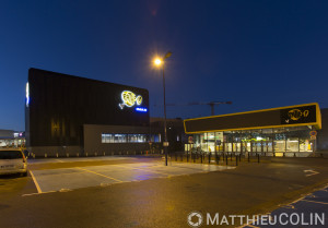 France, Bouches-du-Rhône (13), Les Pennes Mirabeau, Marseille, Plan de Campagne, Cinéma Pathé, Salle Imax, architecte ATELIER 4+