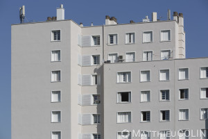 France, Bouches du Rhône (13), Marseille, le grand et le petit Trioulet, résidence de logement social gérée par 13 Habitat et rénovée par STO facade, entreprise applicatrice  Marteau