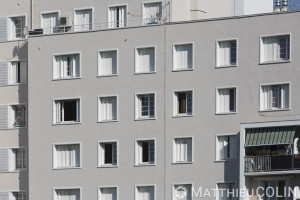 France, Bouches du Rhône (13), Marseille, le grand et le petit Trioulet, résidence de logement social gérée par 13 Habitat et rénovée par STO facade, entreprise applicatrice  Marteau