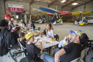 France, Var (83), Pourrières, base Ulm, Association Vol Sainte Victoire, Ela in the Air, week-end organisé par ELA, association de plus de 220 familles, toutes touchées par les leucodystrophies, maladie génétique rare qui entraîne une dégénérescence du cerveau. Vol en ULM multiaxe et pendulaire