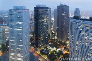 Japon, île de Honshu, région de Kanto, Tokyo, Quartier d'affaires de Shinjuku vu depuis la City Hall Tower II, siège du gouvernement métropolitain de Tokyo ou Tokyo Metropolitan Government Building//Japan, Honshu Island, Kanto region, Tokyo, Shinjuku business district seen from the City Hall Tower II, seat of the Tokyo Metropolitan Government or Tokyo Metropolitan Government Building