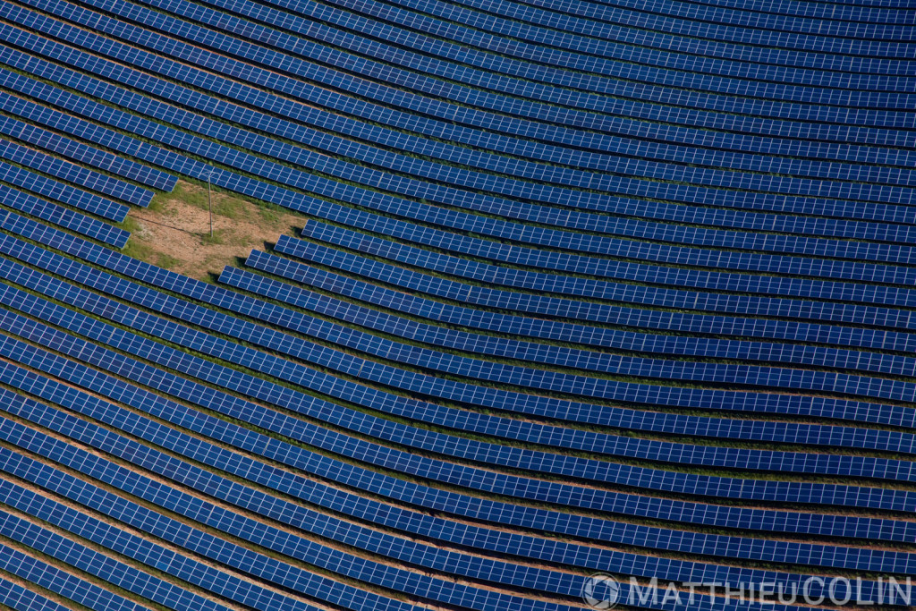 France, Paca, Alpes de Haute Provence (04), Les Mées, plateau de la Colle, parc photovoltaïque, centrale solaire