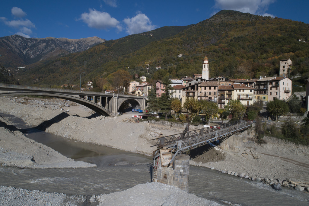 Vallée de la Vésubie, Roquebillière, dégâts des inondations de la tempête Alex début octobre 2020 (vue aérienne)