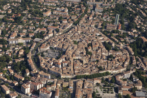 France, Alpes-de-Haute-Provence, Manosque (04100)  (vue aérienne)